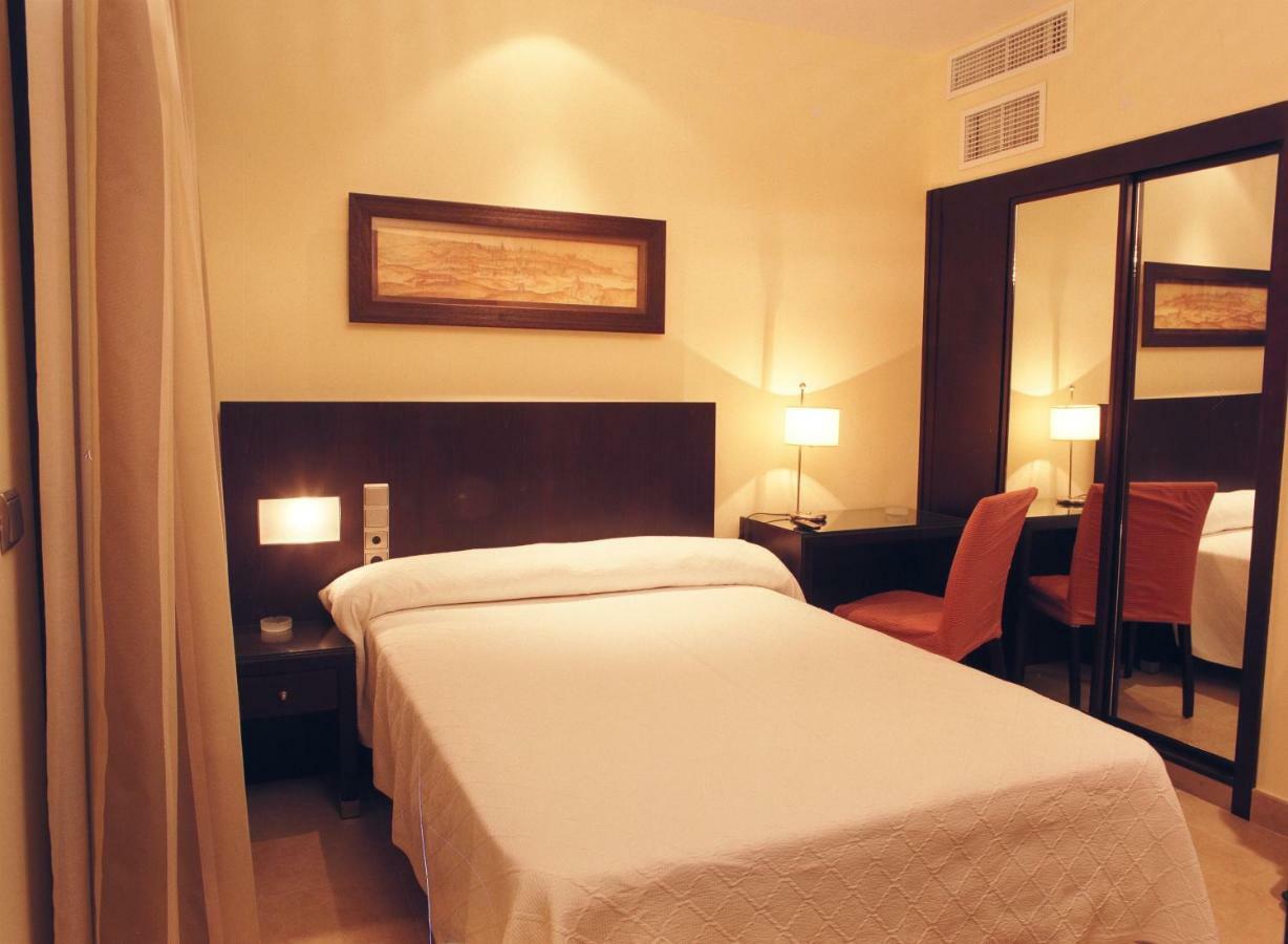 Hotel El Meson Торріхос Екстер'єр фото